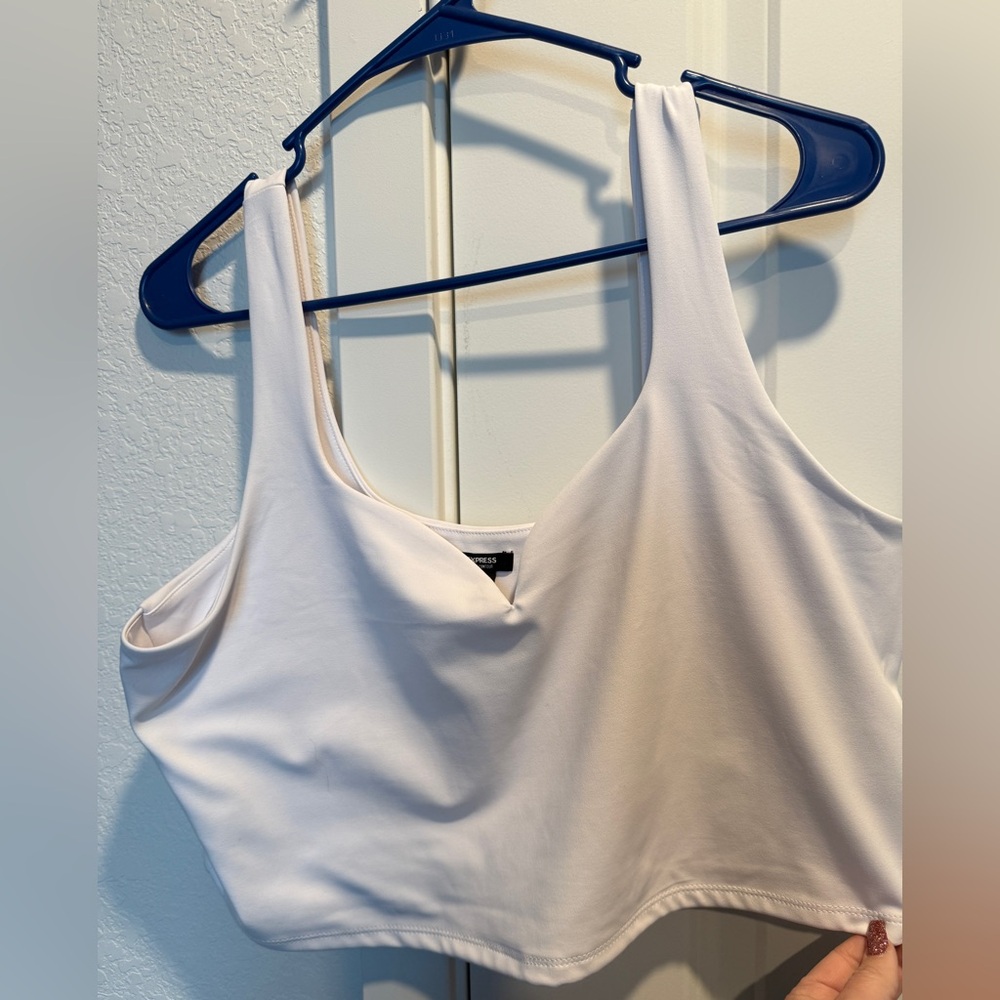 Express White Body Contour crop top